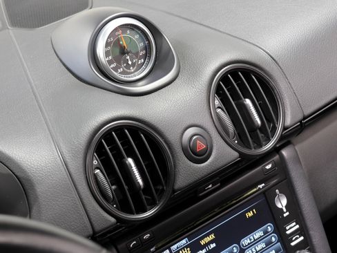 Used 2011 Porsche Boxster Spyder image 21