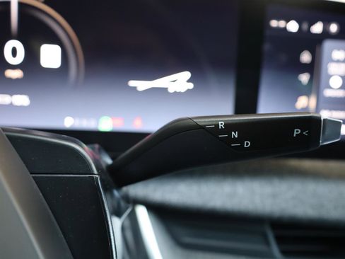 Used 2025 Lucid Air Touring AWD/4WD image 38