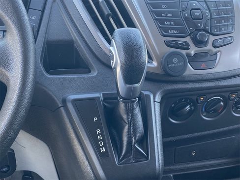 Used 2017 Ford Transit 150 XLT image 33