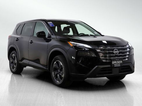 Used 2025 Nissan Rogue SV image 7