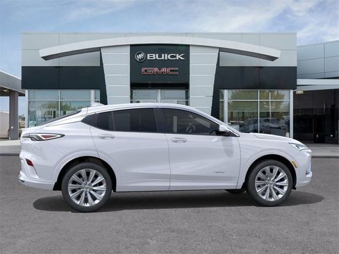 New 2026 Buick Envista Avenir image 5