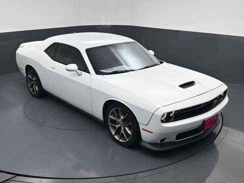 Used 2022 Dodge Challenger GT RWD image 13