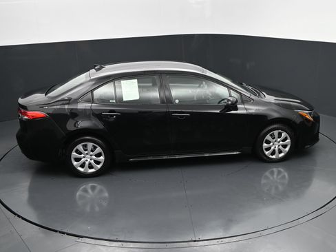 Used 2026 Toyota Corolla LE FWD image 32