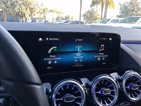 Used 2023 Mercedes-Benz GLA 250 4MATIC image 22