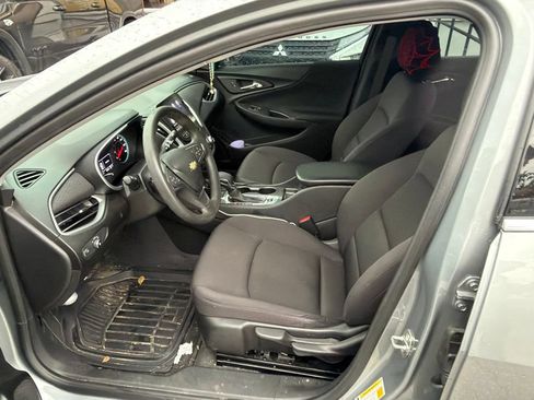 Used 2023 Chevrolet Malibu LS FWD image 3