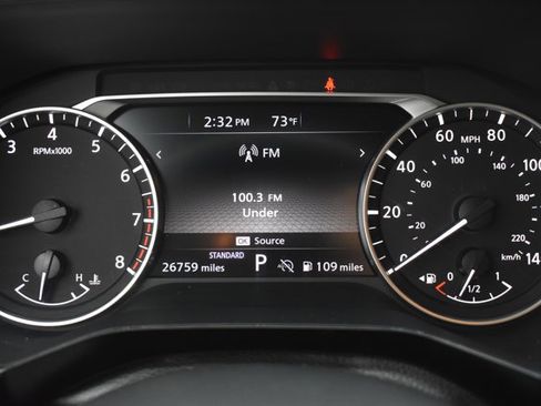 Used 2025 Nissan Pathfinder SV FWD image 22