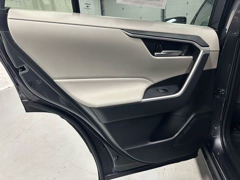 Used 2025 Toyota RAV4 XLE w/ Convenience Package image 41