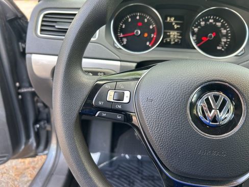 Used 2017 Volkswagen Jetta S FWD image 23
