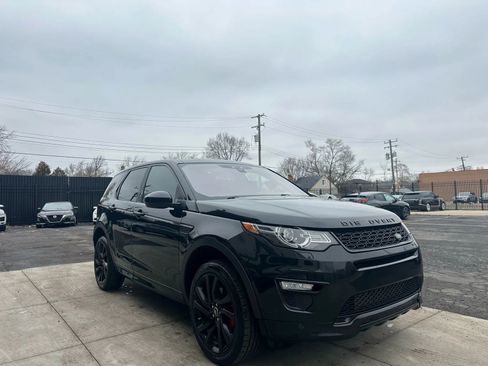 Used 2017 Land Rover Discovery Sport HSE Luxury image 3