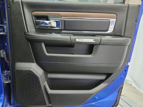 Used 2017 RAM 1500 Laramie image 29