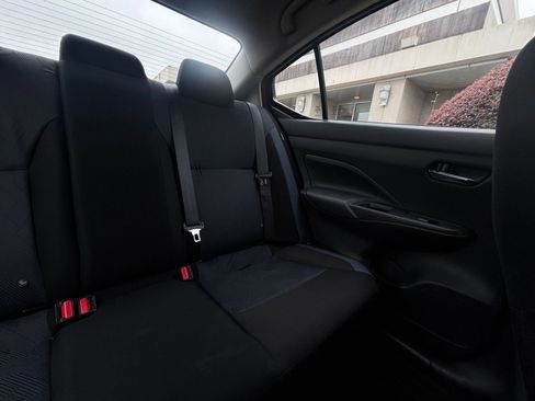 Used 2025 Nissan Versa SV FWD image 41