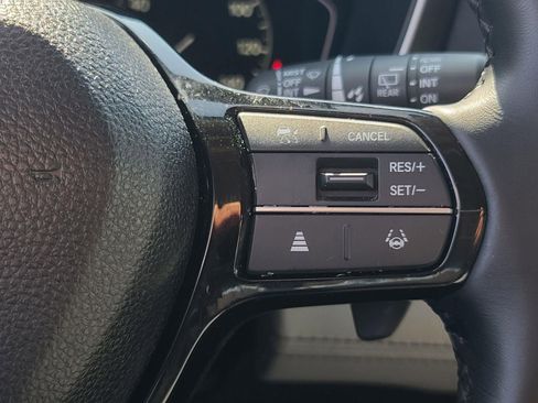 Used 2023 Honda Pilot EX-L image 32