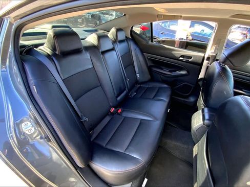 Used 2019 Nissan Altima 2.5 SR w/ SR Premium Package image 19