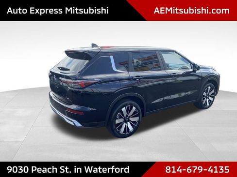 New 2026 Mitsubishi Outlander SE AWD/4WD image 7