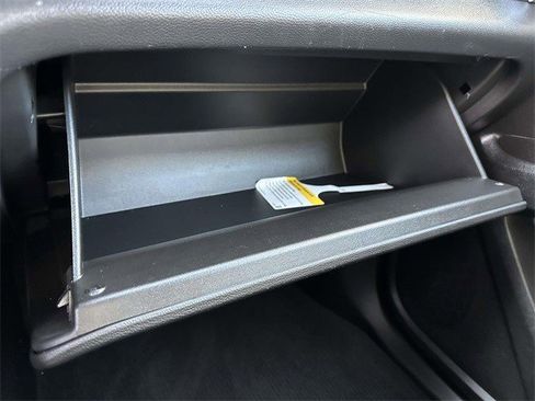 Certified 2023 Chevrolet Traverse LT w/ Rear Camera Mirror Package image 30