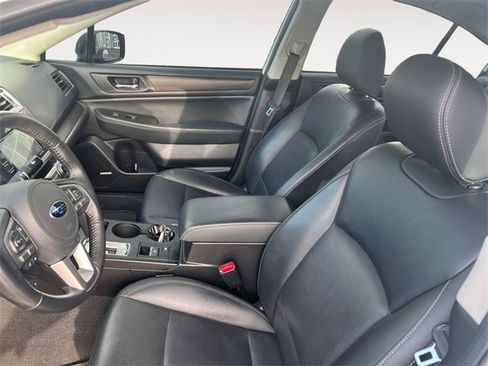 Used 2017 Subaru Legacy 2.5i Limited image 9