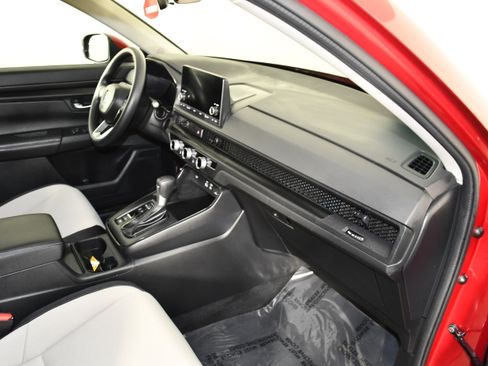Certified 2024 Honda CR-V EX image 40