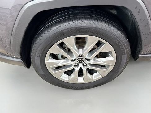 Used 2024 Toyota RAV4 XLE Premium FWD image 32