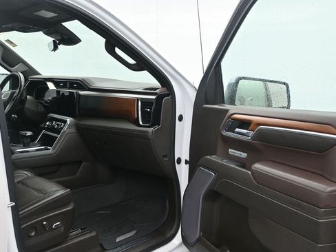 Used 2022 GMC Sierra 1500 Denali w/ Denali Reserve Package RWD image 13