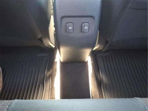 Certified 2024 Nissan Kicks SV image 14