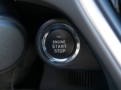 Used 2024 Subaru Crosstrek 2.0i Premium image 29