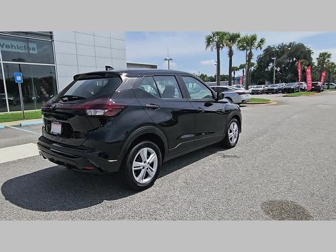 Used 2025 Nissan Kicks Play S FWD image 33