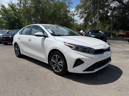 Used 2023 Kia Forte LXS FWD image 1