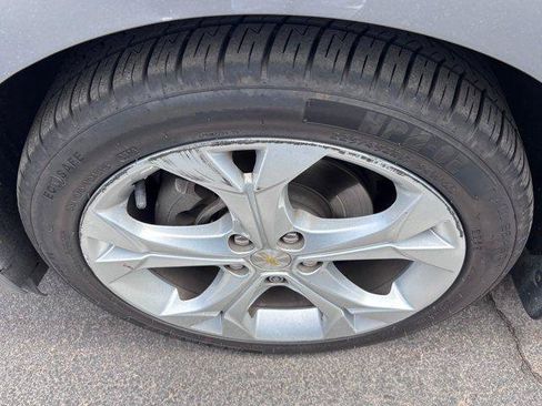 Used 2017 Chevrolet Cruze Premier FWD image 6