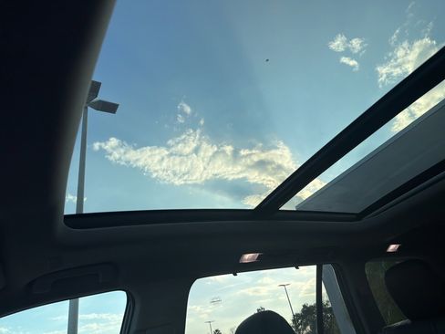 Used 2024 Toyota Grand Highlander XLE image 20