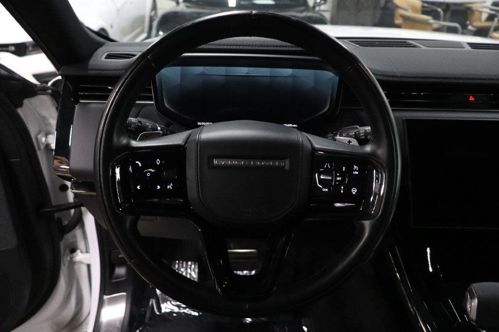 Used 2024 Land Rover Range Rover Sport Dynamic SE AWD/4WD image 32