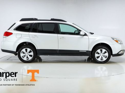 Used 2011 Subaru Outback 2.5i Premium image 47
