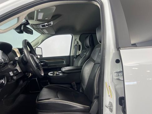 Used 2024 RAM 2500 Laramie image 21