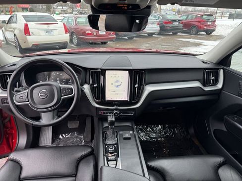 Used 2019 Volvo XC60 T5 Momentum w/ Protection Package Premier AWD/4WD image 40