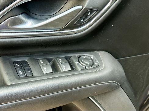 Used 2022 Chevrolet Tahoe LT image 17