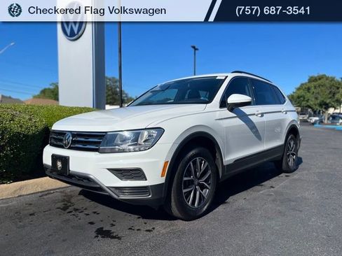 Used 2019 Volkswagen Tiguan SE w/ Panoramic Sunroof Package AWD/4WD image 1