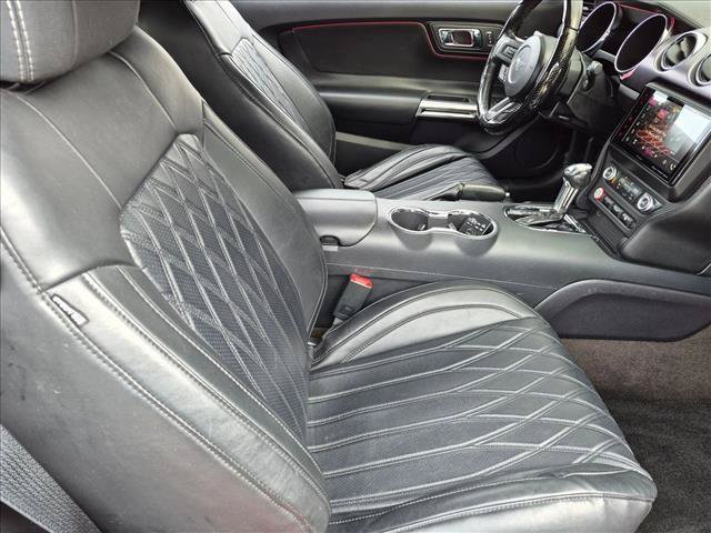 Used 2016 Ford Mustang Coupe RWD image 19