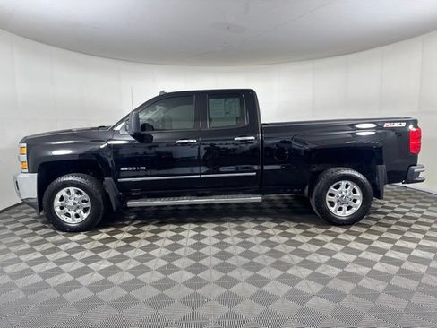 Used 2015 Chevrolet Silverado 2500 LTZ w/ LTZ Plus Package AWD/4WD image 7