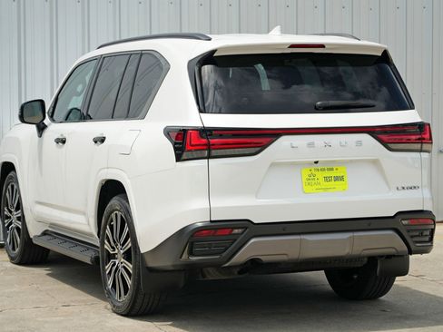 Used 2023 Lexus LX 600 Luxury w/ Appearance Package image 61