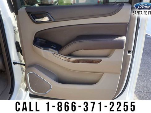 Used 2015 Chevrolet Suburban LT w/ Luxury Package RWD image 29