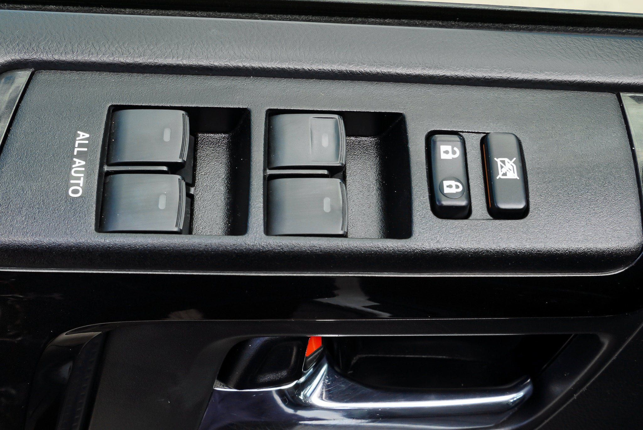 Used 2020 Toyota 4Runner TRD Off-Road AWD/4WD image 19