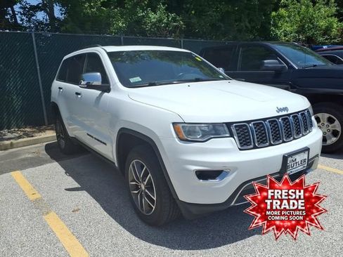 Used 2017 Jeep Grand Cherokee Limited AWD/4WD image 5