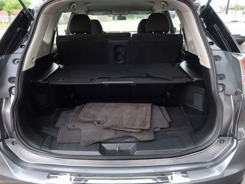 Used 2015 Nissan Rogue S AWD/4WD image 11