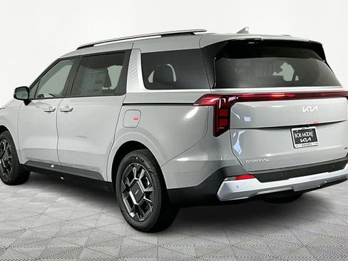 New 2026 Kia Carnival EX image 4