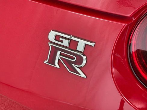 Used 2016 Nissan GT-R Premium AWD/4WD image 22