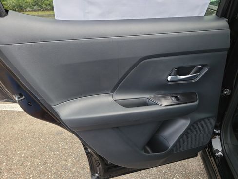 New 2026 Nissan Kicks SV image 11