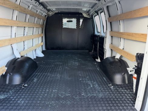 Used 2024 GMC Savana 2500 w/ Driver Convenience Package RWD image 10