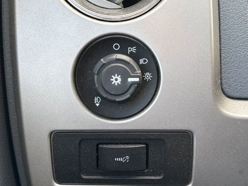 Used 2014 Ford F150 Lariat w/ Equipment Group 502A Luxury AWD/4WD image 34