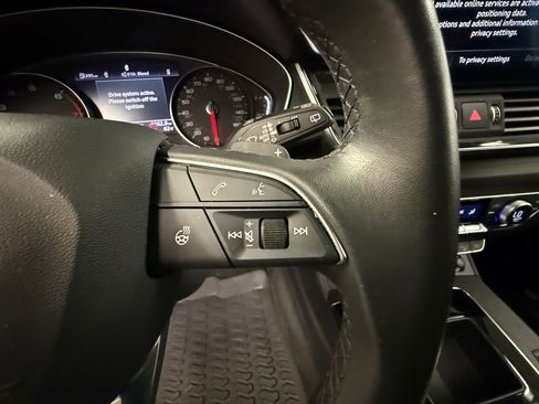Certified 2022 Audi Q5 2.0T Premium w/ Convenience Package image 40