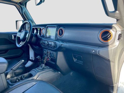 Certified 2023 Jeep Gladiator Mojave w/ LED Lighting Group image 28