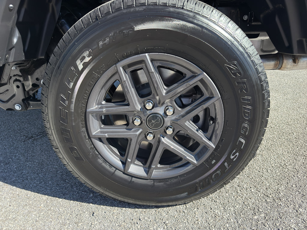 New 2025 Jeep Gladiator Sport AWD/4WD image 18